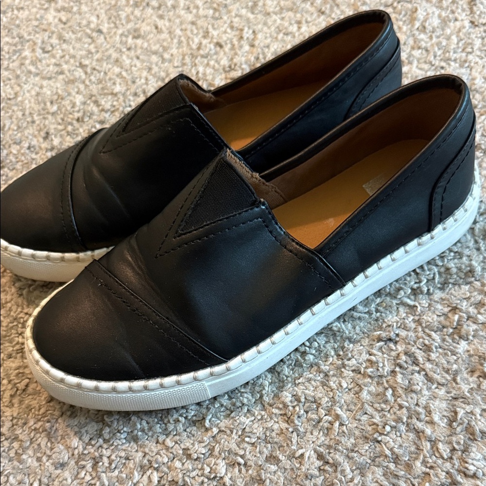 Dolce Vita Elegant Black Leather Women's Slip On